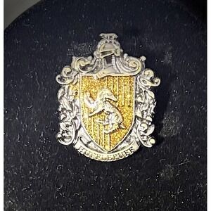 Harry Potter Universal Studios Wizarding World Lapel Pin Hufflepuff House Crest